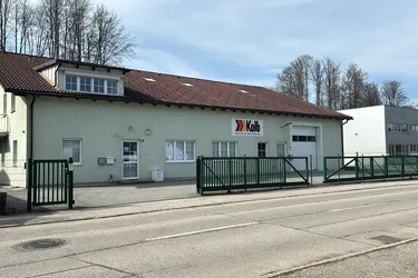 BÜROS zu Vermieten | 2 Min. entfernt von Autobahn A1 Regau | PINSDORF