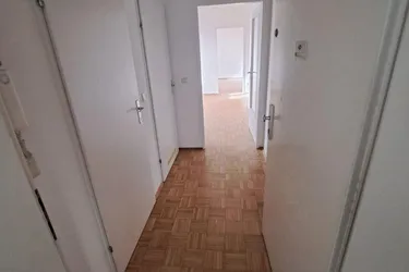 Lichtdurchflutete Dachgeschosswohnung mit Charme, WG-tauglich oder Pärchenhit nähe TU-Graz!