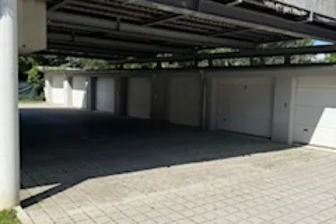 Gepflegte Einzelgarage in 8020 Graz – Ihr Parkplatz für nur 96,00 € mtl.!