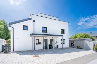 Heimat auf drei Ebenen - Lichtdurchflutete Maisonette Wohnung mit großen Terrassen