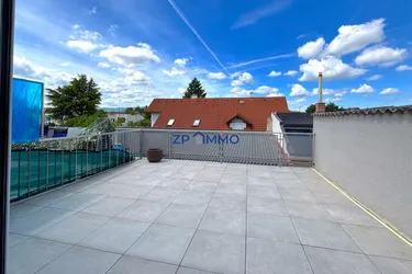Generalsanierte 2 Zimmerwohnung mit 30 m² Terrasse