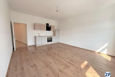 Sanierte Altbauwohnung als Büro, unbefristet !
