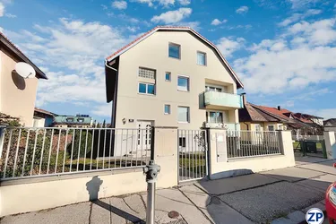 Praxis/Ordination in einem Dreiparteienhaus am Laaer Berg sucht Nachmieter !