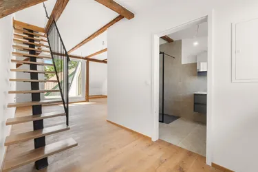 Ein Zuhause mit besonderer Perspektive: Einzigartige 3-Zimmer-Wohnung mit Loggia, Balkon und Studio in Straßgang