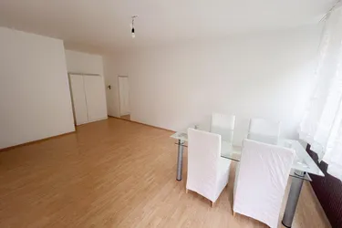 Gut aufgeteilte 2-Zimmer-Wohnung im UNI-Viertel, auch als WG geeignet !