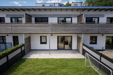 Familienfreundliches und Charmantes 4-Zimmer-Reihenhaus mit Garten &amp; Terrasse in ruhiger Lage