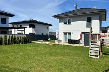 Wohnen mit Stil - Neuwertiges Wohnhaus in der Klagenfurter Vorstadt Viktring