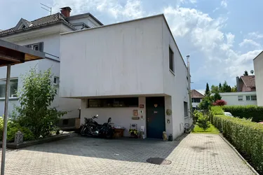 Tolles, großzügiges Architektenhaus in Dornbirn mit schönem Garten!