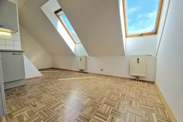 Stadtliebhaber aufgepasst! Schöne 3,5 Zimmer Wohnung - im Herzen von Graz - ab sofort!