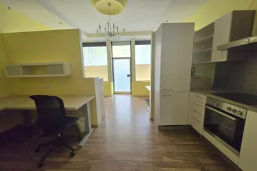 Modernes und voll möbliertes Büro zu vermieten - ab sofort!