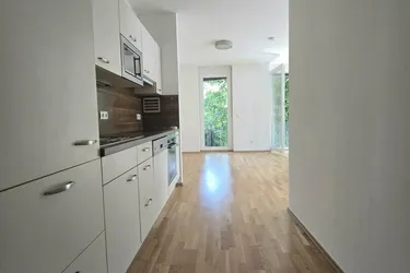 Entzückende Dreizimmerwohnung mit Balkon!
