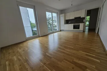 Schöne sonnige Zweizimmerwohnung mit Balkon und zugeordnetem PKW-Stellplatz!