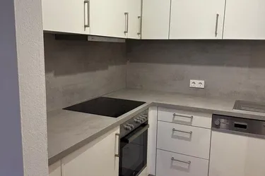 wunderschöne 2,5 Zimmer Wohnung in absoluter Ruhelage neuwertig