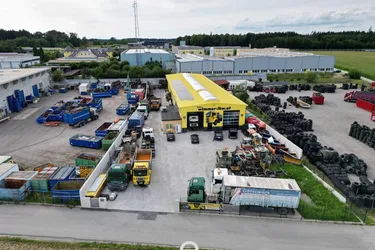 Lager / Produktionshalle mit guter Verkehrsanbindung in Sipbachzell zu verkaufen.