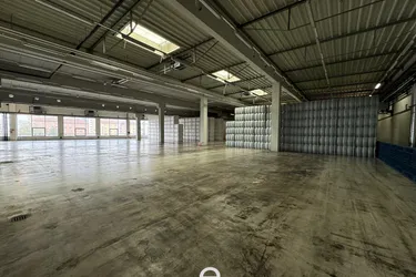 Lagerfläche von rd 300m² zum vermieten!