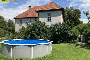 Moderne Jahrhundertwendevilla – Eleganz trifft Wohnkomfort!