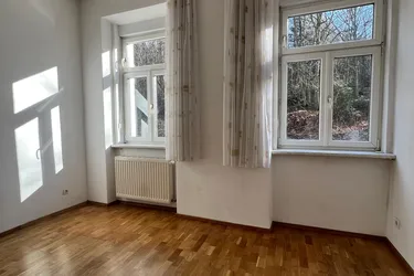 Charmante, zentrale 3-Zimmer-Wohnung in ruhiger, naturnaher Lage