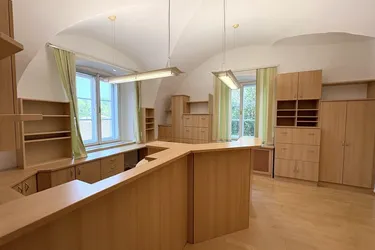 Kanzlei-/Bürofläche 101,5 m² | Repräsentative Lage | Direkt über WKO Scheibbs | Sofort nutzbar