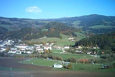 Landhaus mit großem Grundstück in unverbaubarer Lage