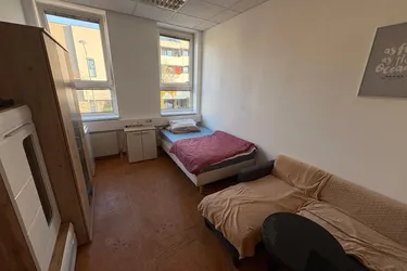 Notfallzimmer im Wohnheim, keine Gehaltsnachweise