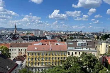 Rohdachboden mit großem Potenzial &amp; Studie