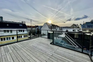 Exklusive Dachgeschosswohnung mit großzügiger Dachterrasse