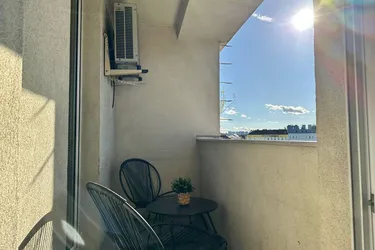 Freier Mietzins: Helle 2-3 Zimmer Wohnung mit Loggia bei Prater Hauptallee!