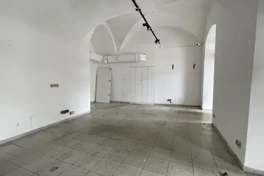 Top Lage am Hauptplatz – Flexibles Geschäftslokal zur Miete