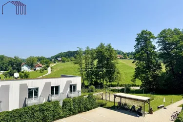 RUHEOASE IM GRÜNEN: Schöne 4-Zimmer-Wohnung mit 4 Balkonen in Waldnähe - Stiftingtal