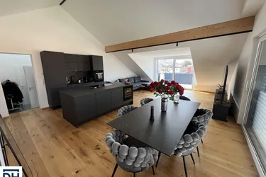 Exklusive Penthousewohnung direkt an der Fischach in Bergheim