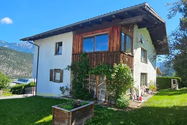Mehrfamilienhaus 182 m² mit Garten und Garage in Rietz