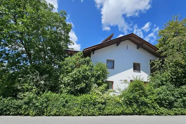 Gepflegtes Einfamilienhaus in sonniger Lage mit großem Garten in Absam zu verkaufen! 