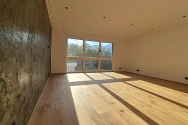 NEUBAU: 3-ZIMMERWOHNUNG WATTENS