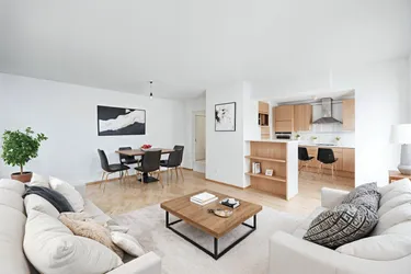 Helle Neubauwohnung mit Terrasse und Fernblick in U3-Nähe!