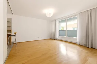 2-Zimmer-Wohnung mit Loggia in Hetzendorf – Garagenstellplatz inklusive