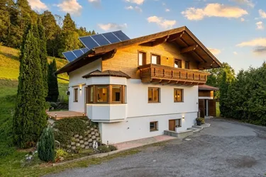 Ruhig wohnen, großzügig leben – Wohnhaus mit Potenzial in Gunglgrün