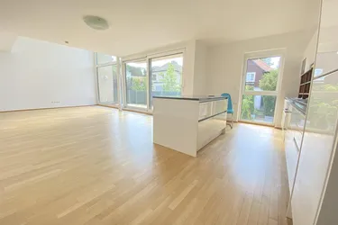Lichtdurchflutete 4 ZI Terrassenwohnung -Klimaanlage