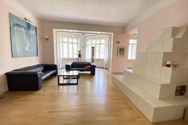 Repräsentative- 6 Zimmer Altbauwohnung - U Bahn Nähe