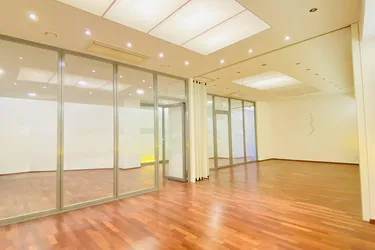 Hochwertige Büro/Praxisfläche- Gewerbliches Wohnen in exklusiver Lage zu verkaufen/zu vermieten