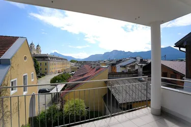 Mondsee: Schicke 4-Zimmer-Whg mit Schlossblick auf 125 m2!