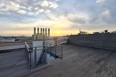 Karlsplatz: Exklusive Dachterrassen-Maisonette mit 360°-Panoramablick