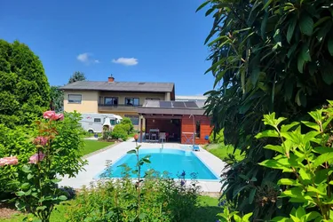 Vielseitig nutzbares Wohnhaus! Wohnen und arbeiten unter einem Dach in zentraler Lage