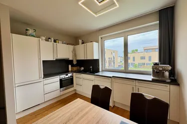 Traumhafte Drei-Zimmer-Maisonette mit Balkon in Toplage – Wohnen mit Stil in Premstätten