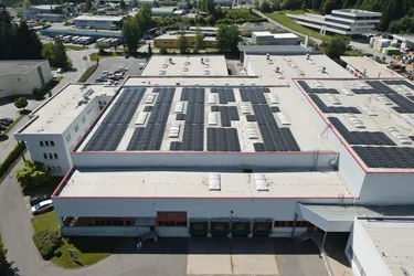 Lagerhalle 2.700 m² im Gewerbepark Wernberg sofort verfügbar