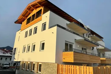  schöne große Wohnung mit Balkon und Tiefgarage in Bad Häring