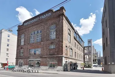 Geschichtsträchtig residieren in der historischen Ankerbrotfabrik - Büro - Atelier - Loft mit Garten und 2 Kfz-Stellplätzen