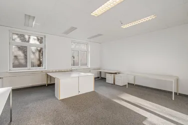 Premium-Gewerbeeinheit | 270 m² Technik- &amp; Bürofläche mit 2 Zugängen, Klima &amp; Glasfaser