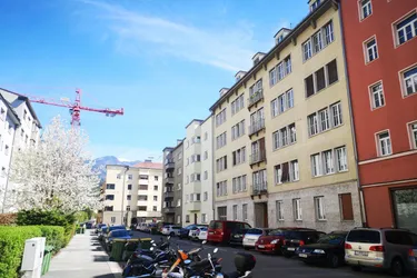 Gemütliche und ruhige Garconniere in Saggen