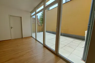 4-Zimmer-Erdgeschosswohnung mit großer Terrasse
