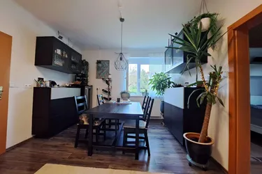 Sanierte, großzügige 4-Zimmer-Wohnung mit Garten, Garage &amp; Balkon in Köflach